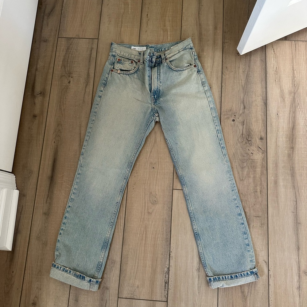 NWOT light wash zara jeans